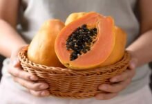 Papaya Benefits: क्या पपीता खाकर आप भी अपना वजन कम कर सकते हैं? जानें इसका सही तरीका!